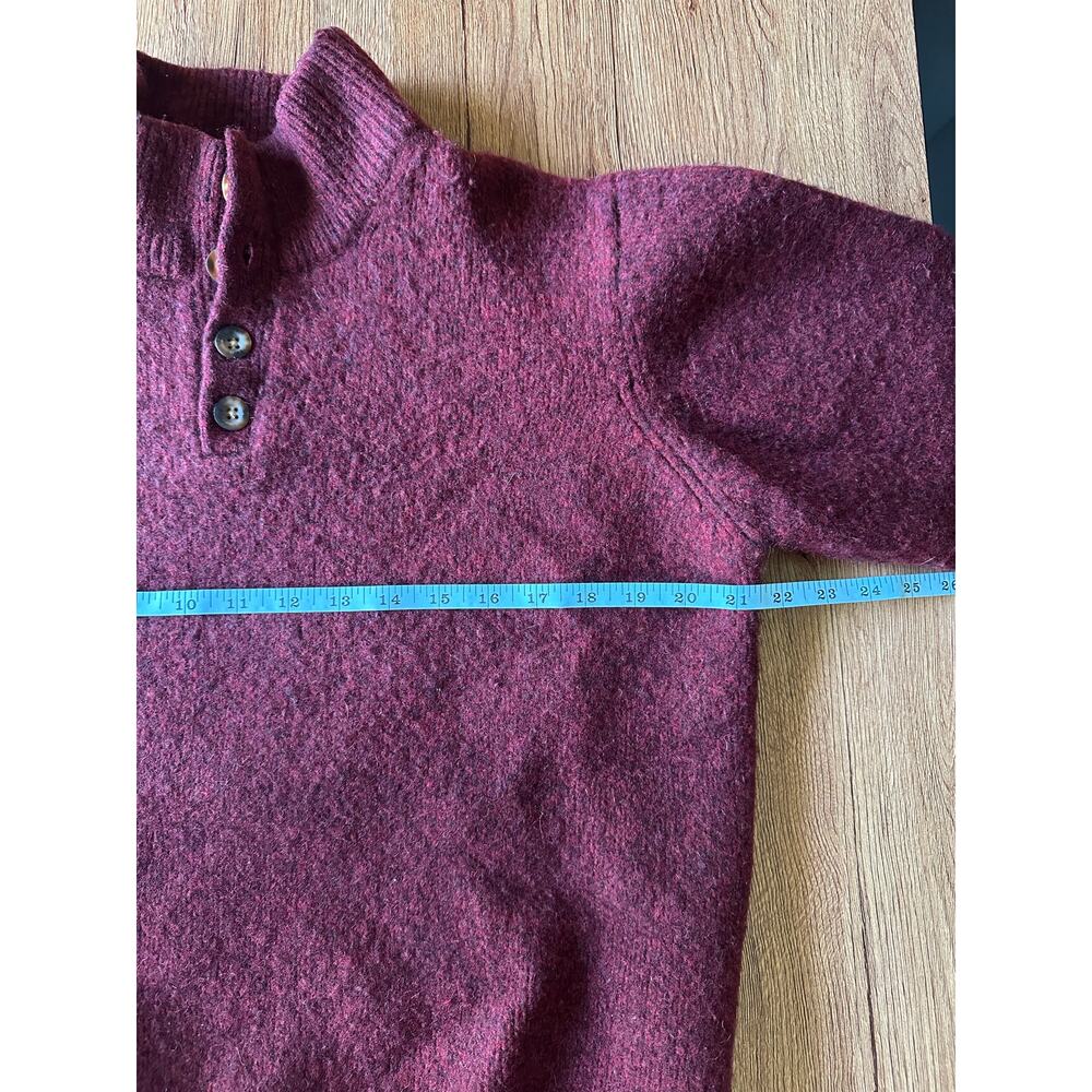 L.L. Bean Vtg 100% Lambswool Red Chunky Sweater Size Small - Picture 7 of 9